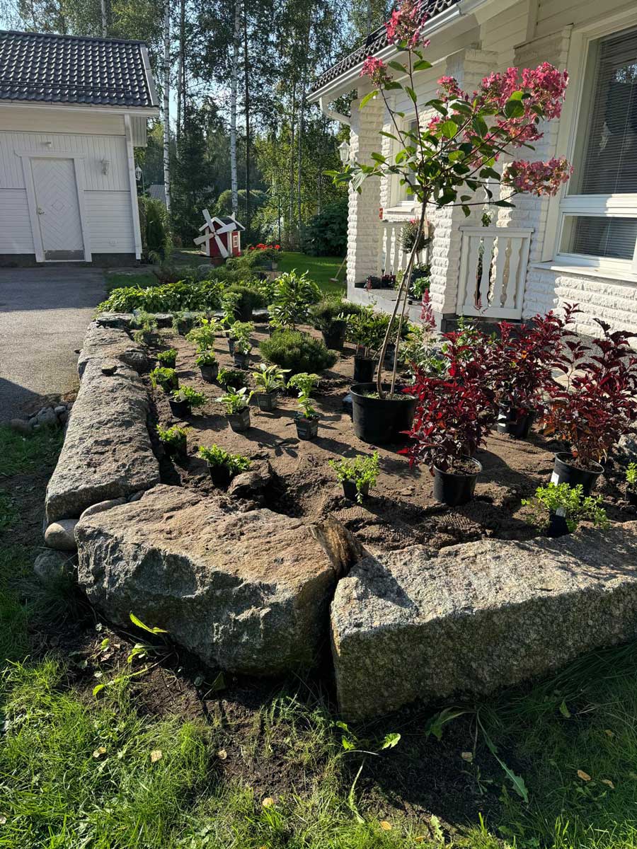 Pihan suunnittelu, pihan hoito ja pihan kunnossapitotyöt Ruovedellä.